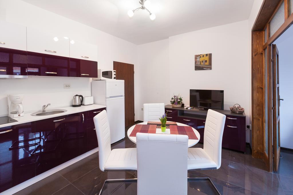 Central Beach Guest Rooms بورغاس المظهر الخارجي الصورة